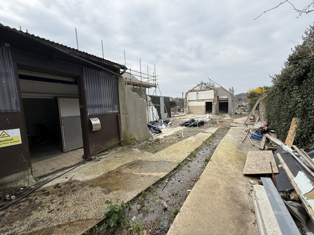 Lot: 145 - REDEVELOPMENT OPPORTUNITY - Current site